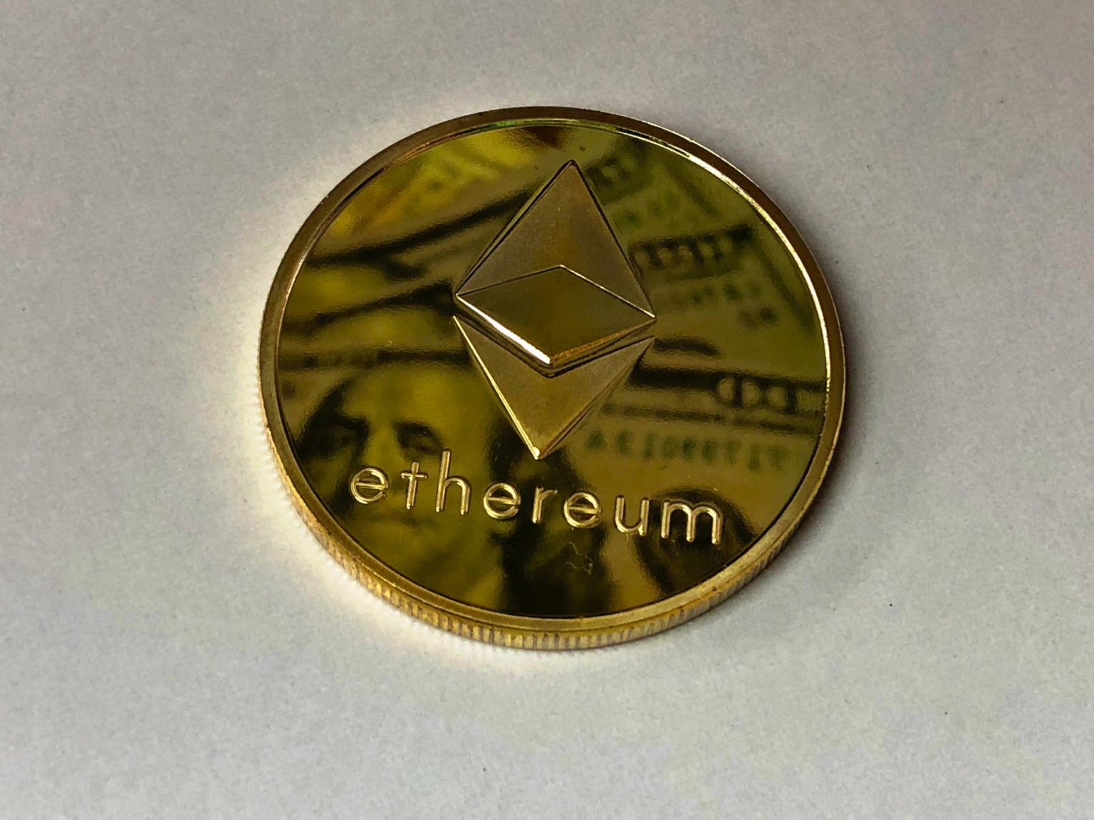 Cryptocurrency trading platform voor het kopen van ether met ideaal via veilige verkoopportaal
