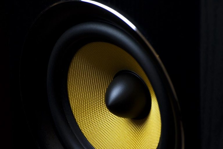 Home JBL speaker met bedrukte logo voor relatiegeschenk - draagbare Bluetooth-speaker met personalisatie